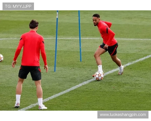 世体：德保罗进行单独训练；巴勃罗-巴里奥斯继续缺席